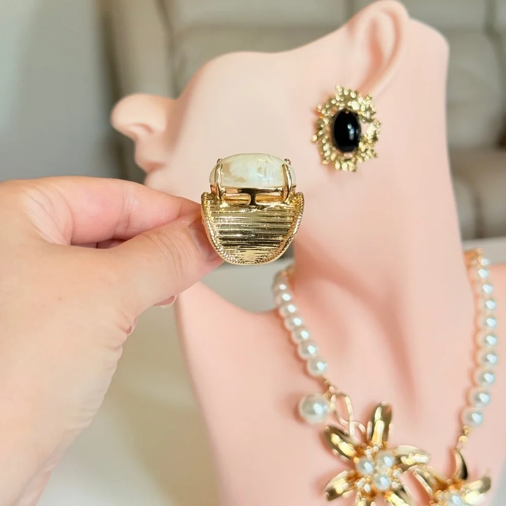 Gold-Plated White Cameo Statement Ring
